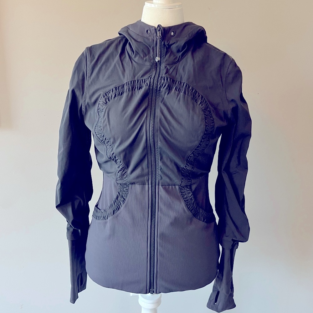 Lululemon gray track jacket size 12